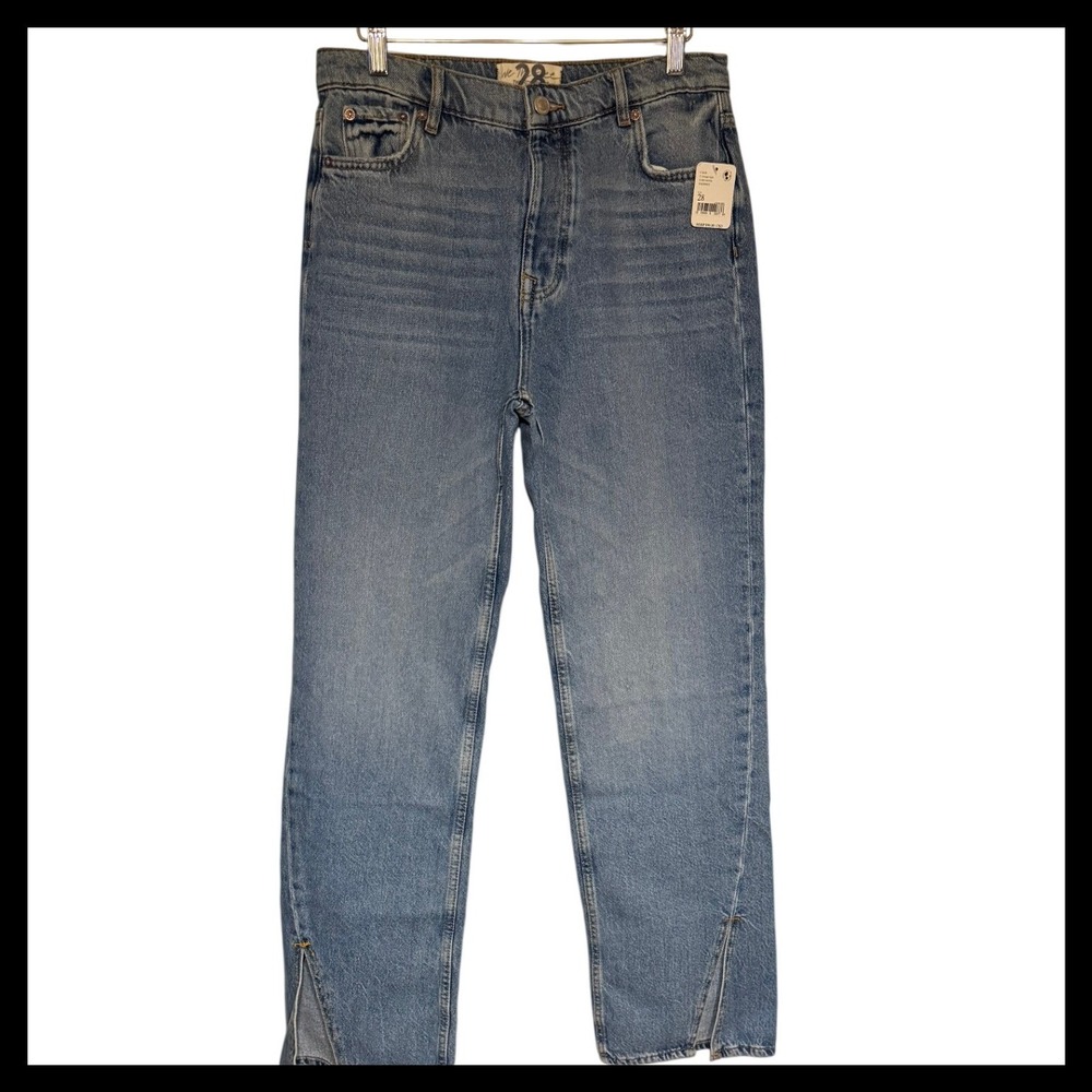 NWT Free People C Vintage Light Denim Split Hem Straight Leg Jeans Size 28